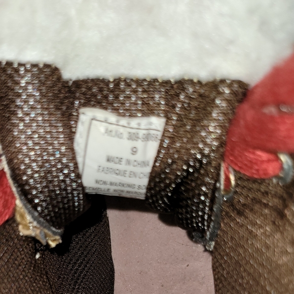 VK Size 9 Tan Fabric Sneaker Booties - Picture 8 of 8